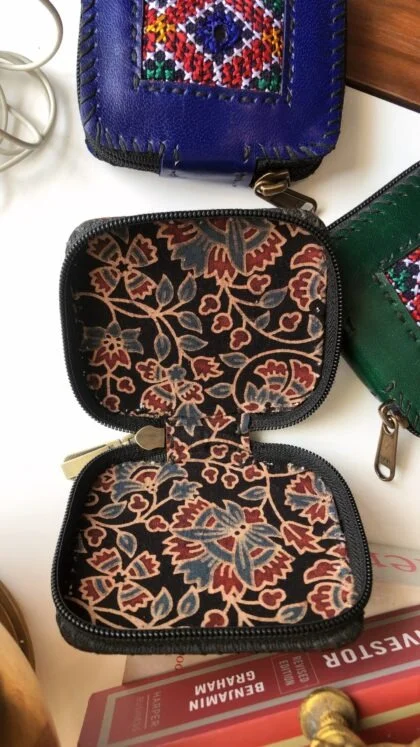 Kutchi leather zipper ear phone case with fine embroidery - Image 2